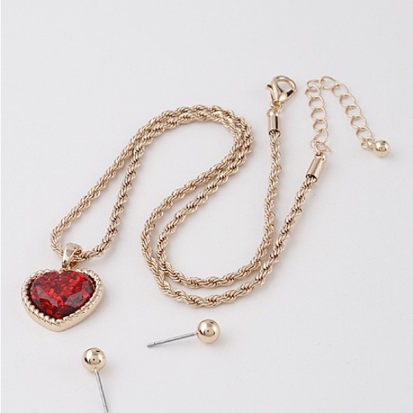 Glittered Heart Chain Necklace - Picture 3 of 4